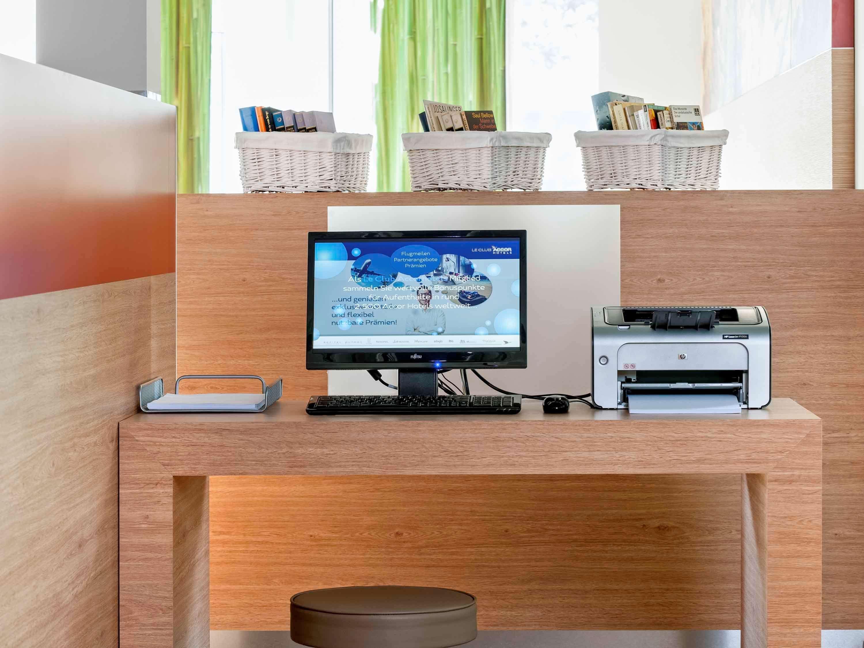 Ibis Berlin Dreilinden Hotel Kleinmachnow Ngoại thất bức ảnh